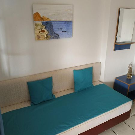 Bambola Apartments Nea Moudania Room photo